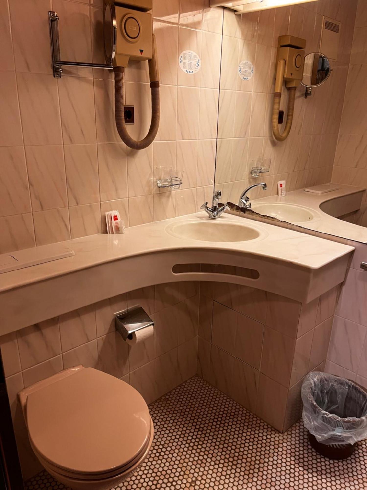 Hotel Zur Post Limburg Bad Camberg Hunfelden ภายนอก รูปภาพ