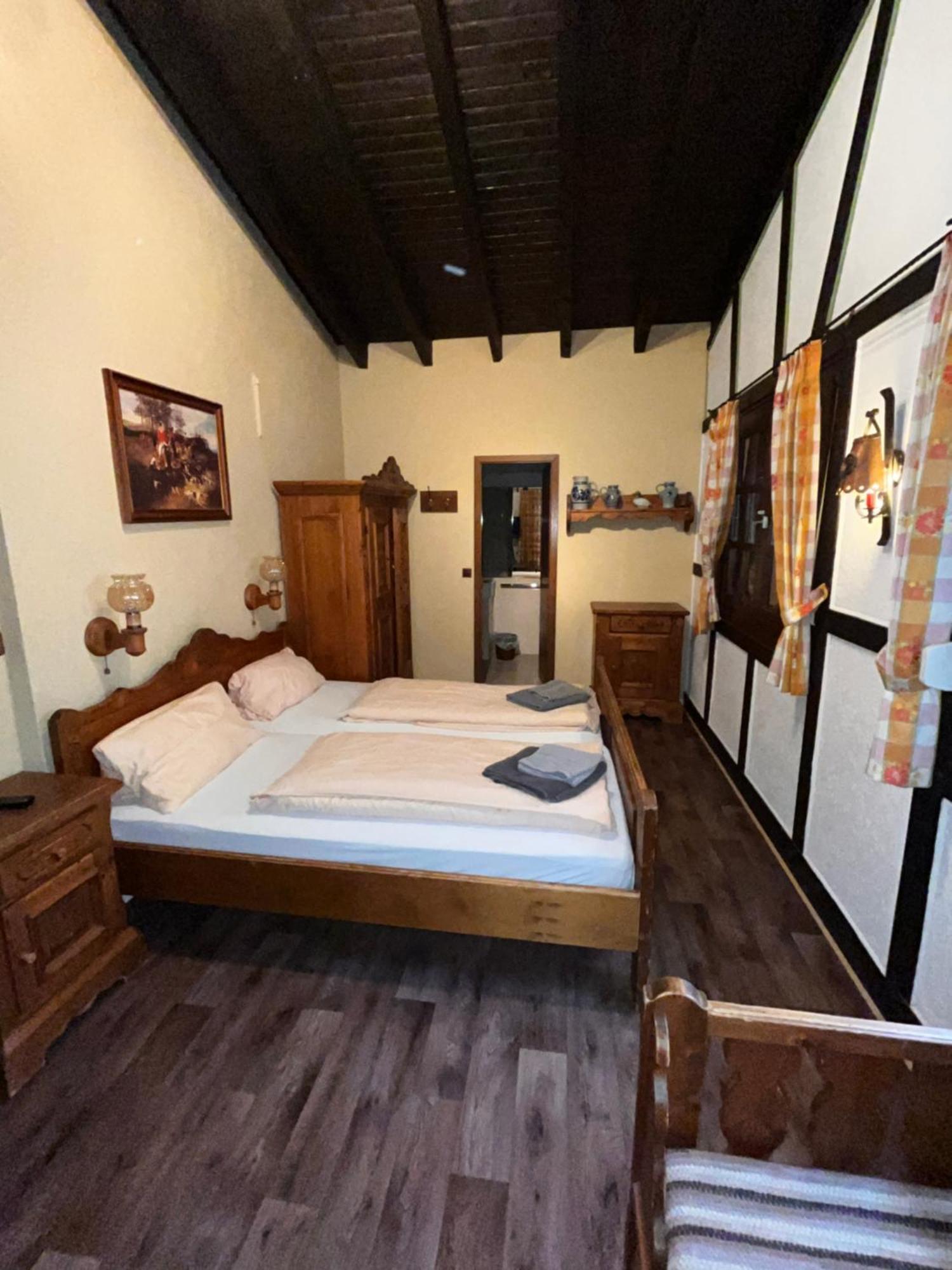 Hotel Zur Post Limburg Bad Camberg Hunfelden ภายนอก รูปภาพ