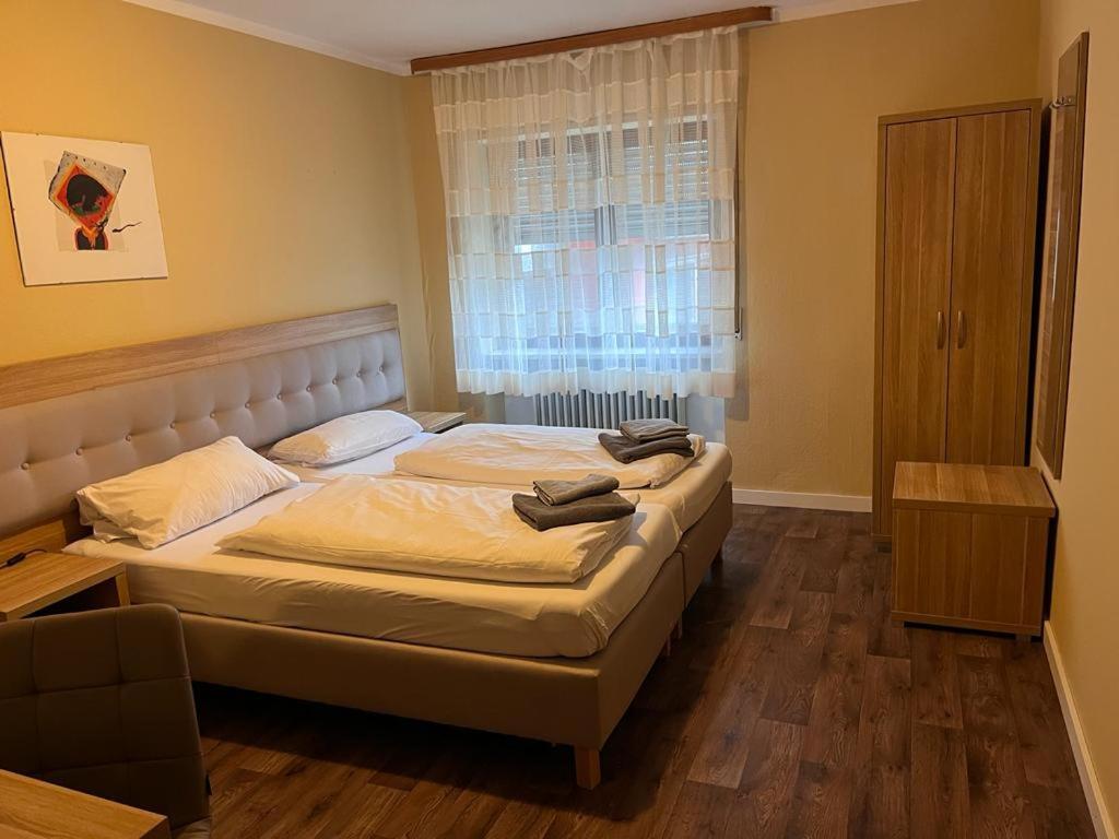 Hotel Zur Post Limburg Bad Camberg Hunfelden ภายนอก รูปภาพ