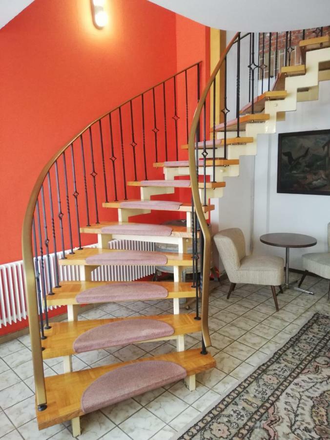 Hotel Zur Post Limburg Bad Camberg Hunfelden ภายนอก รูปภาพ